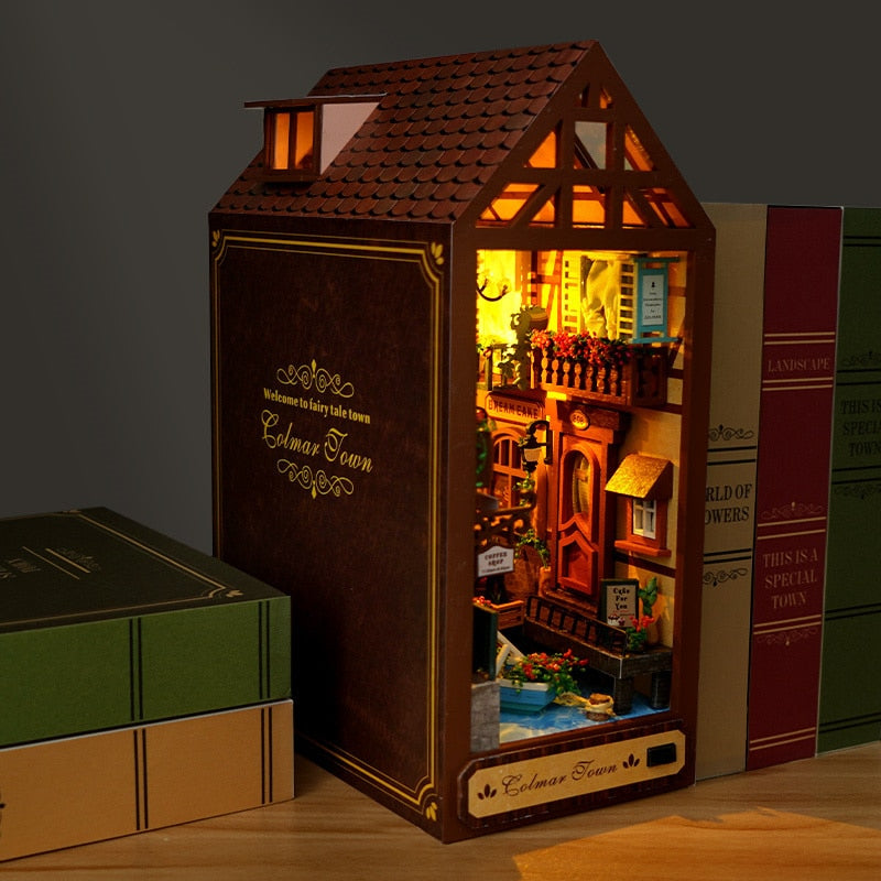 Colmar Town DIY Book Nook KitBook Nook Kit Australia