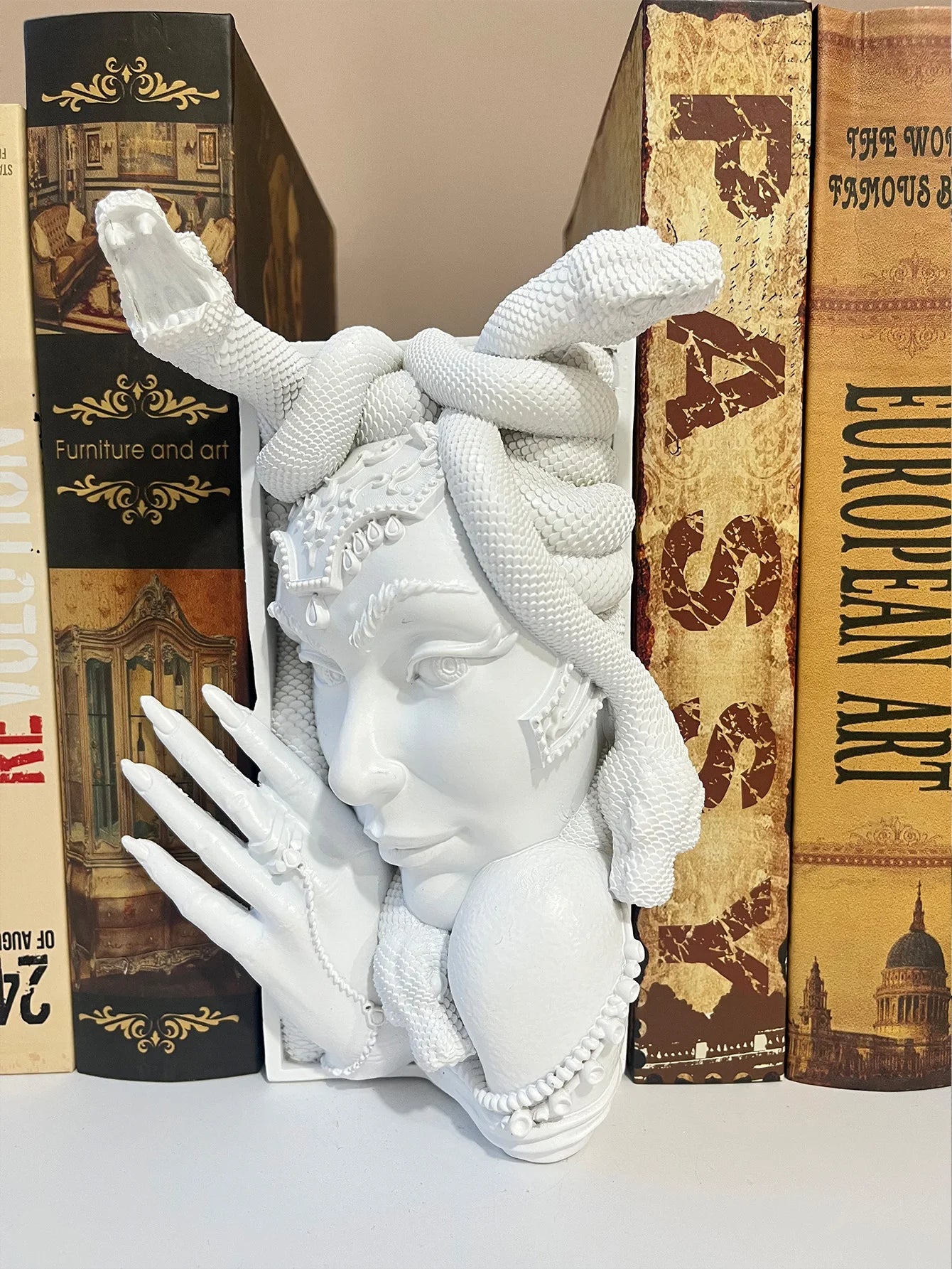 DIY Paintable Medusa Book Nook White