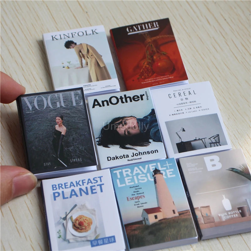 Miniature Books & Magazines – 1/6 Scale Dollhouse Decor 8pcs book G