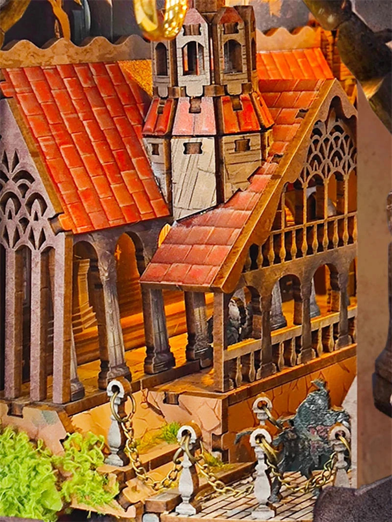 Lord of the Rings Book Nook – Epic Middle-earth Diorama Kit