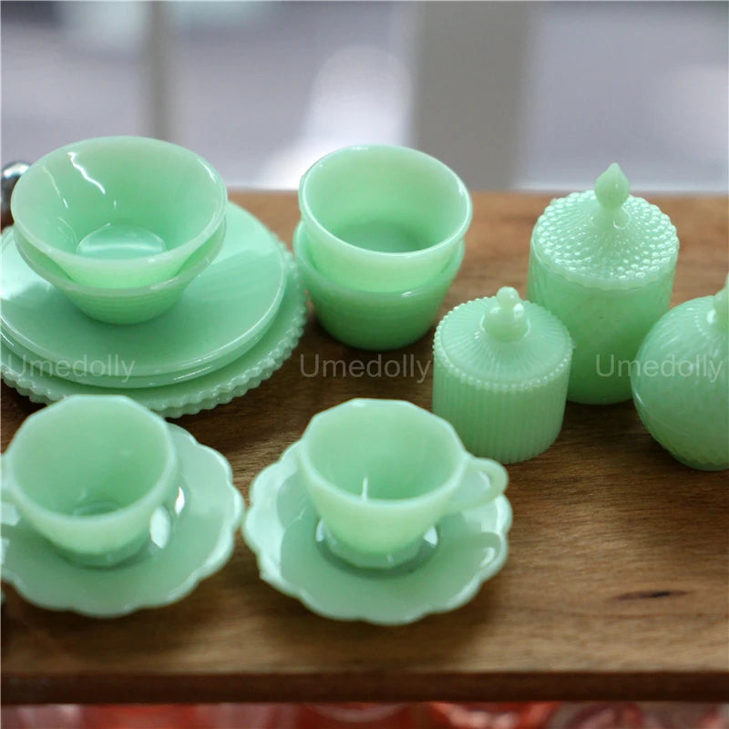 1:6 Miniature Dollhouse Glassware Set – Decanters & Cups