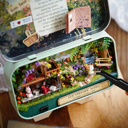 Countryside Notes Box Theatre Kit