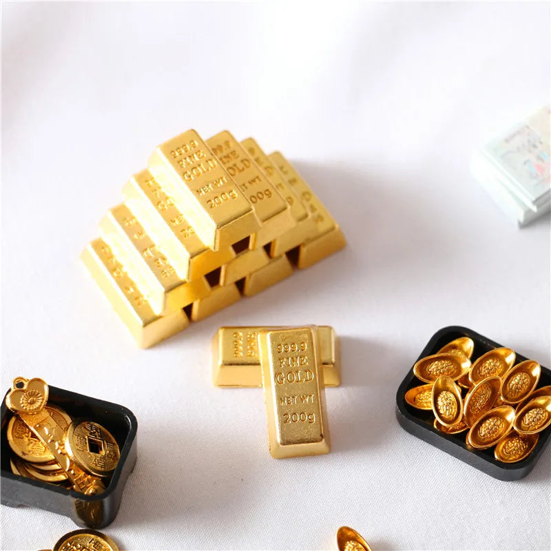 Mini Gold Bar & Coin Set – 5pcs Dollhouse Props