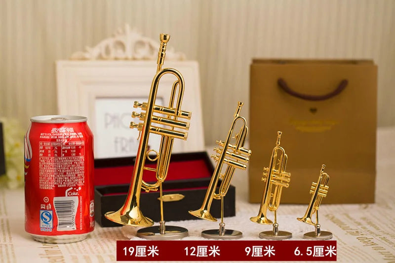 Mini Gold Trumpet Model with Gift Box – Collectible Decor