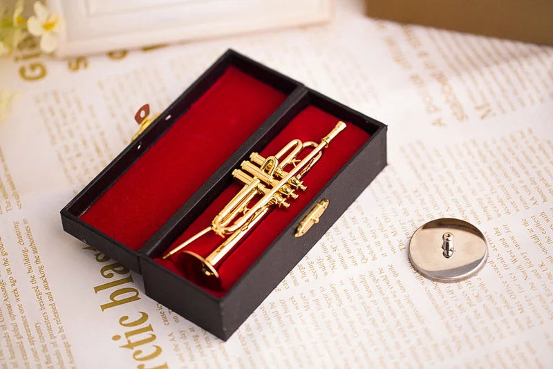 Mini Gold Trumpet Model with Gift Box – Collectible Decor