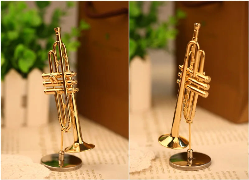 Mini Gold Trumpet Model with Gift Box – Collectible Decor