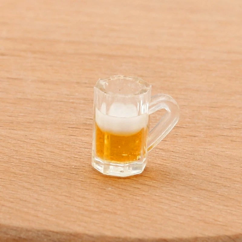 Miniature Beer Mugs – 1/6 Scale Resin Dollhouse Cups (10pcs)