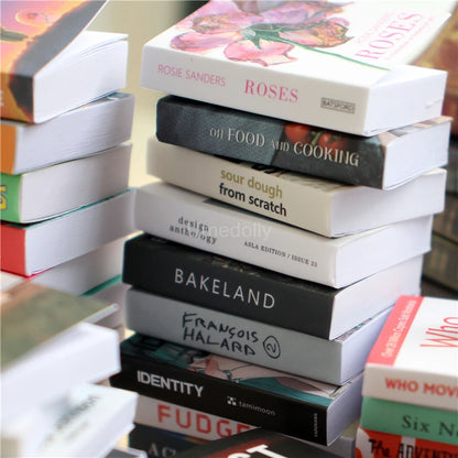 Miniature Books & Magazines – 1/6 Scale Dollhouse Decor