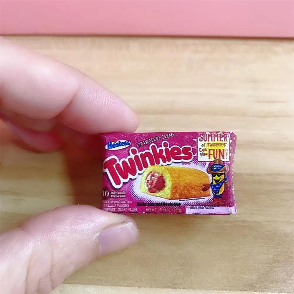 1/12 Scale Miniature Hostes,s Cakes Dollhouse Food Mini Cakes Mini Dollhouse Groceries Mini Doll Food Diorama and Snack Cake Book Nook Kit Australia