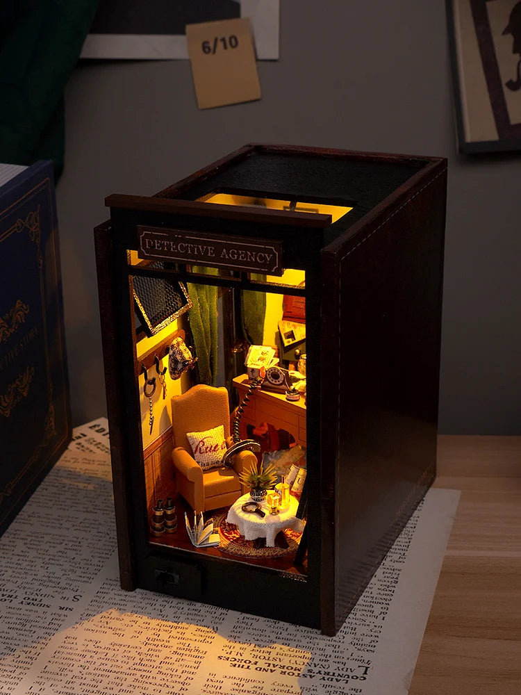 Great Detective Diary DIY book nook kit, Victorian detective study scene - view 7