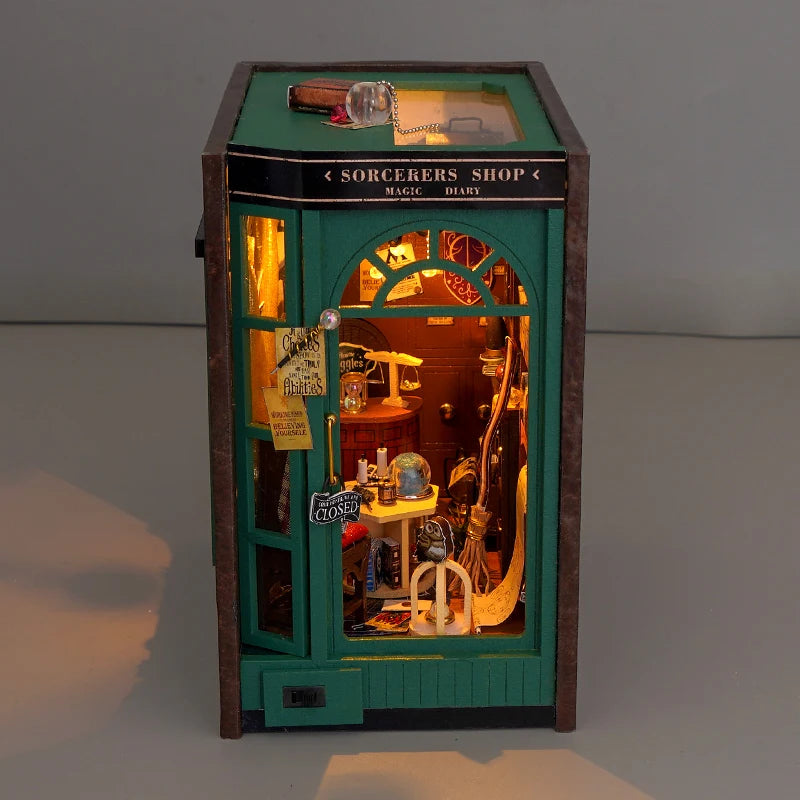 Sorcerer's Shop DIY Book Nook Kit - Detail