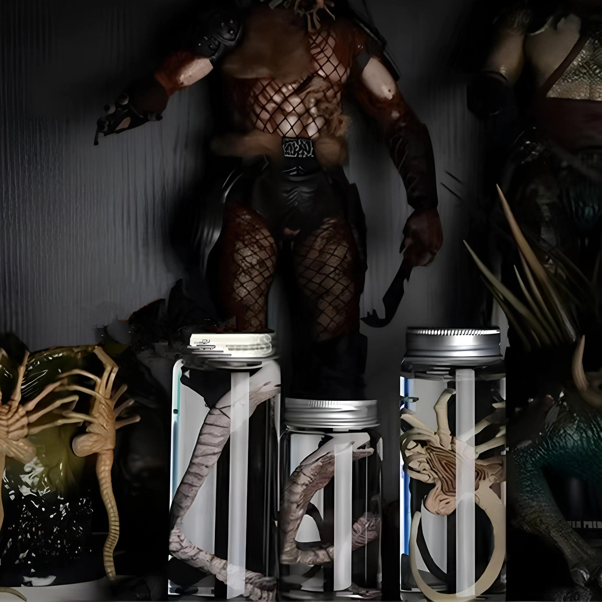 Alien Xenomorph Facehugger Specimen Jar – Movie Prop Replica