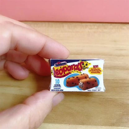 1/12 Scale Miniature Hostes,s Cakes Dollhouse Food Mini Cakes Mini Dollhouse Groceries Mini Doll Food Diorama and Snack Cake Book Nook Kit Australia